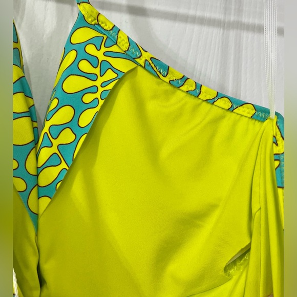 Trina Turk Trellis Twist Plunge One Piece Swimsuit Size 10 - Picture 10 of 16